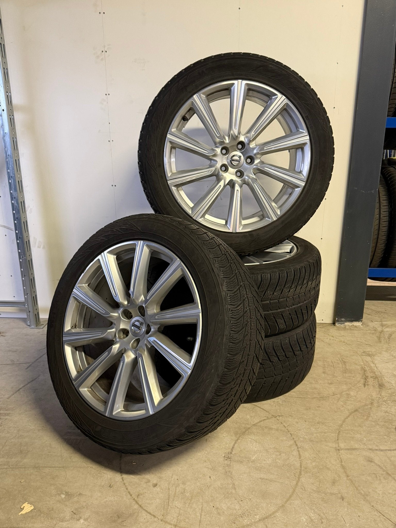 20'' 10-Spaaks - XC90 - Nokian WR SUV - 275/45 R20, Auto-onderdelen, Banden en Velgen