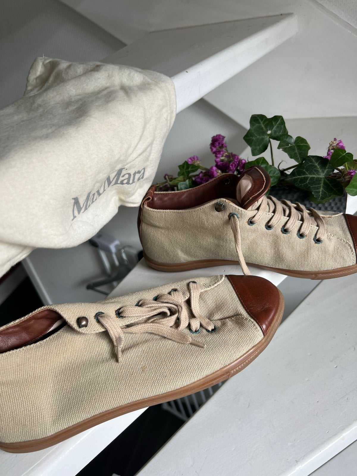 MaxMara Canvas Sneakers Maat 39, Kleding | Dames, Ophalen of Verzenden, Zo goed als nieuw, Beige, Sneakers of Gympen