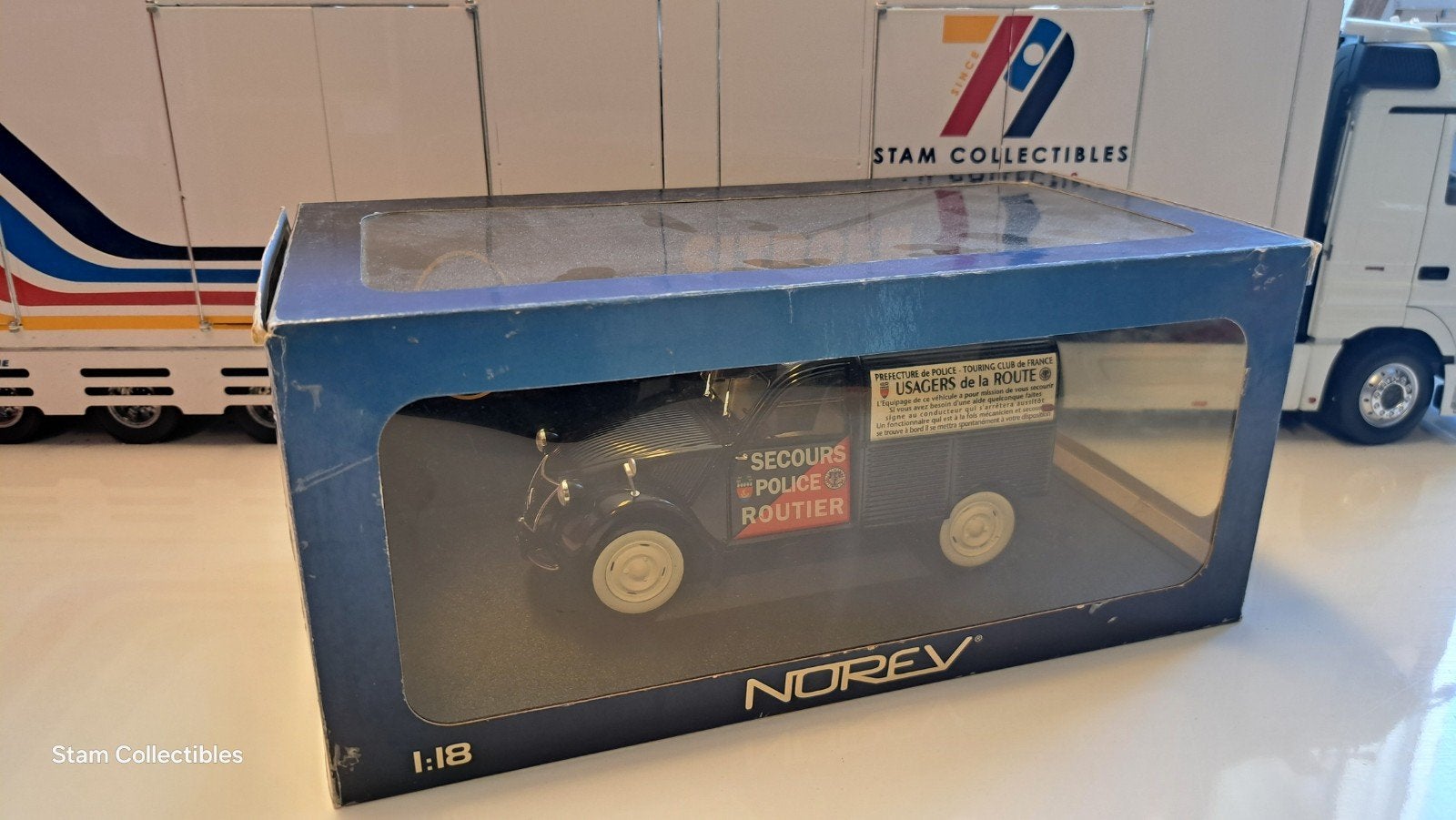 Norev Citroën 2CV Camionnette Police, Hobby en Vrije tijd, Modelauto's | 1:18, Auto, Norev, Ophalen of Verzenden, Zo goed als nieuw