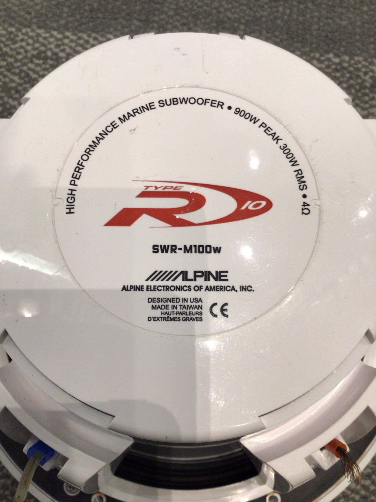 Alpine SWR-M100w Marine Subwoofer 10 inch 900W, Alpine, Alpine, Ophalen of Verzenden, Zo goed als nieuw