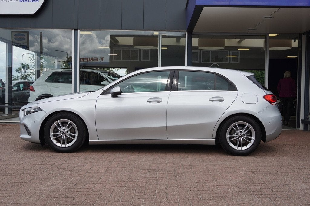Mercedes-Benz A-klasse 160 Advantage | 29.000KM | Handgescha, Auto's, Mercedes-Benz, Stof, Gebruikt, Euro 6, 4 cilinders