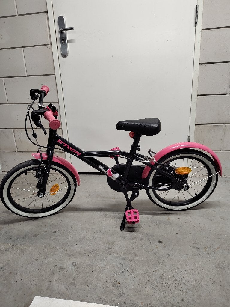 BTWin - 16 inch - Girls 4-6 years, Fietsen en Brommers, Fietsen | Meisjes, Ophalen, Gebruikt, 16 inch, BTWIN