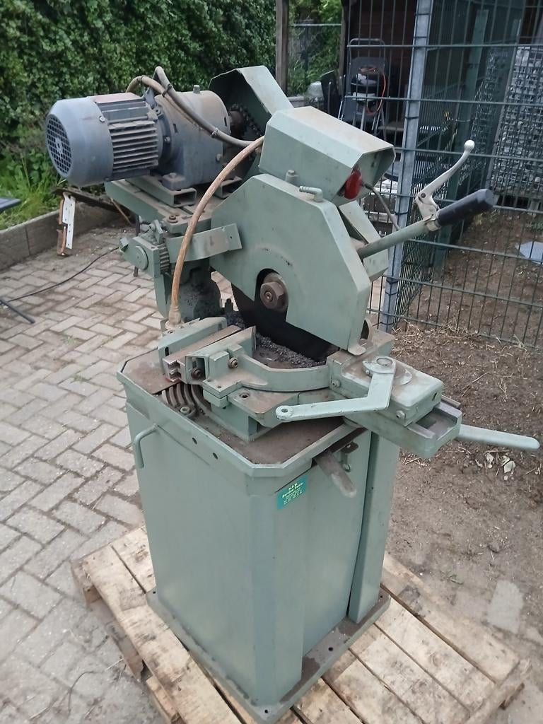 Afkortzaag 380v, Doe-het-zelf en Verbouw, Metalen, Ophalen, Gebruikt, IJzer