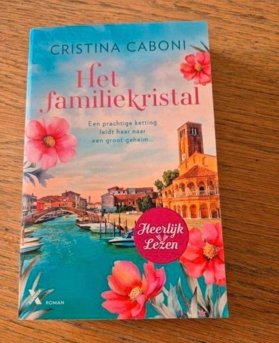 Christina Carboni Het familiekristal, Ophalen of Verzenden, Gelezen