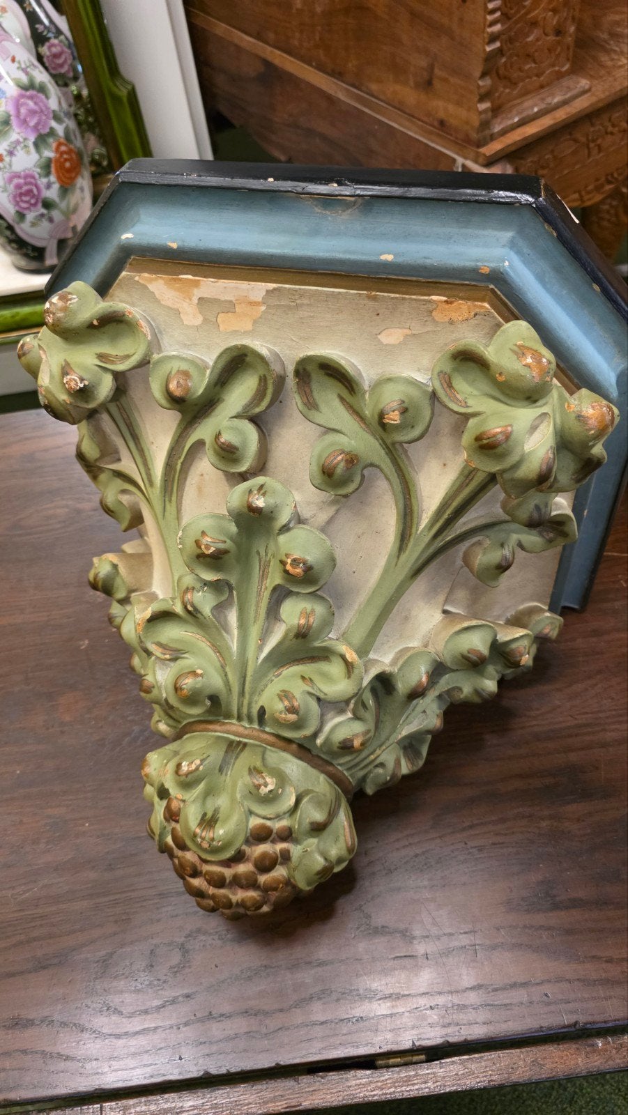 Drie antieke wandconsoles, Ophalen
