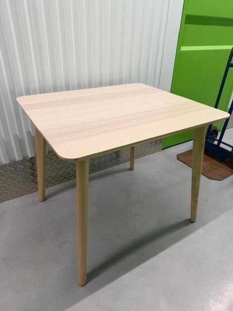 Kleine eettafel, type LISABO (IKEA), Huis en Inrichting, Ophalen, 50 tot 100 cm, Tot twee personen, 50 tot 100 cm