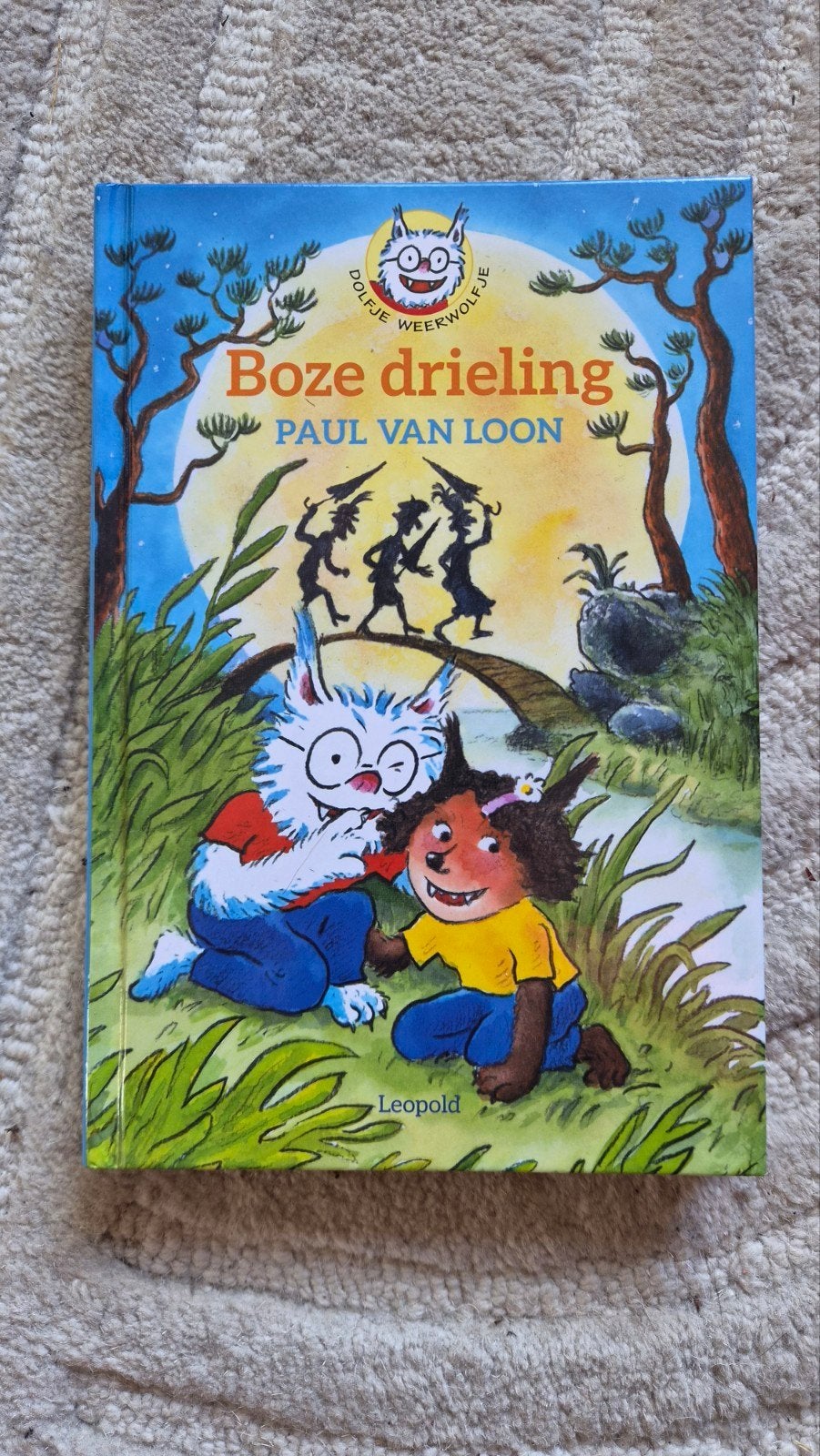Dolfje Weerwolfje: Boze Drieling - Paul van Loon, Ophalen of Verzenden, Gelezen, Paul van Loon, Fictie