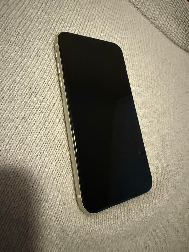 iPhone 11 64GB - Zo goed als nieuw, geen beschadigingen, Telecommunicatie, Mobiele telefoons | Apple iPhone, Ophalen of Verzenden