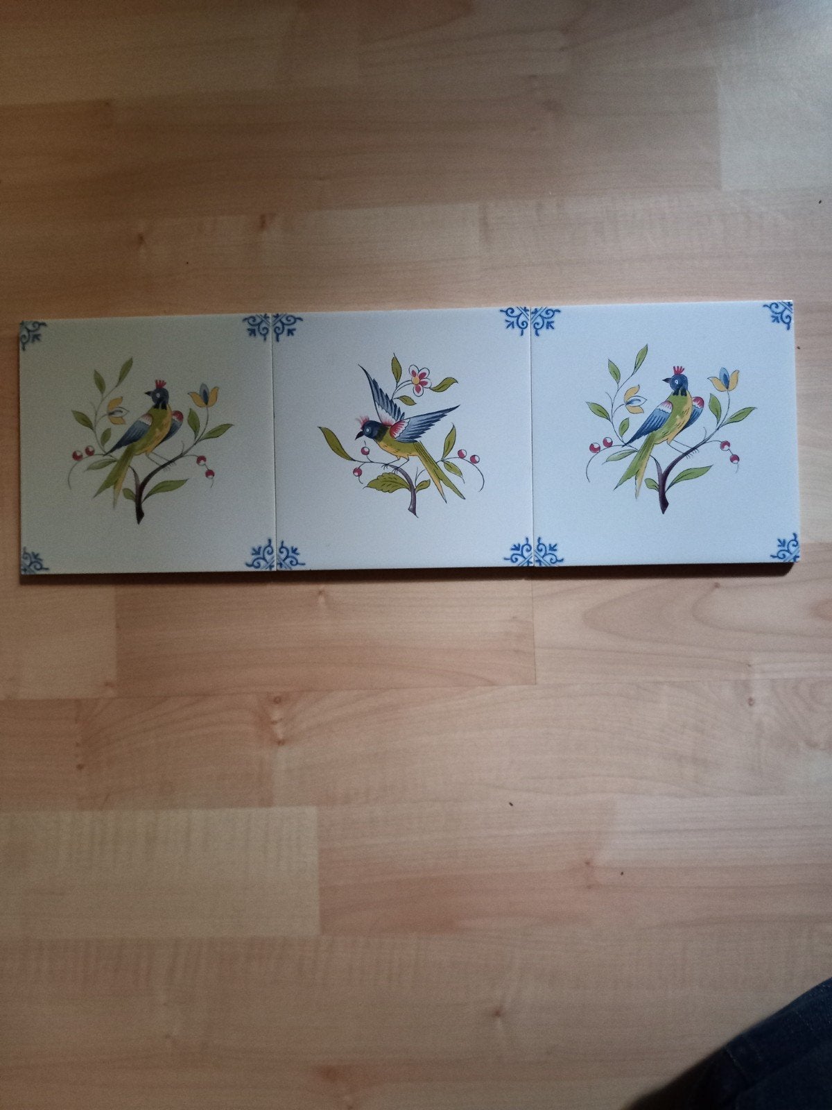 3 Westraven Utrecht tegels met vogelmotief, Antiek en Kunst, Antiek | Wandborden en Tegels, Ophalen of Verzenden