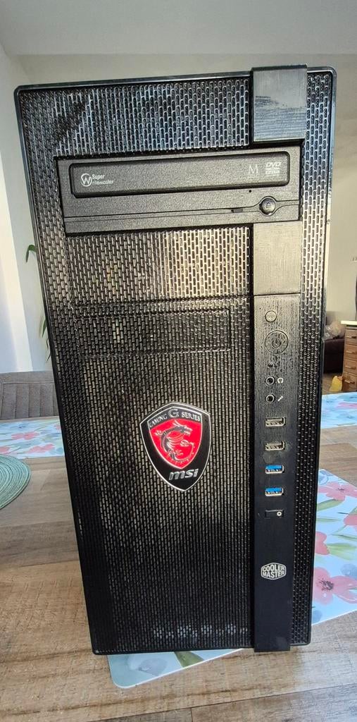 Verouderde MSI Gaming PC, Computers en Software, Desktop Pc's, Gebruikt, Onbekend, HDD, 8 GB, Met videokaart, Gaming, Ophalen of Verzenden