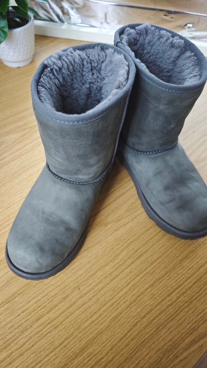Grijze Ugg winterlaarzen - Zo goed als nieuw - Maat EU 36, Kleding | Dames, Schoenen, Ophalen of Verzenden, Zo goed als nieuw