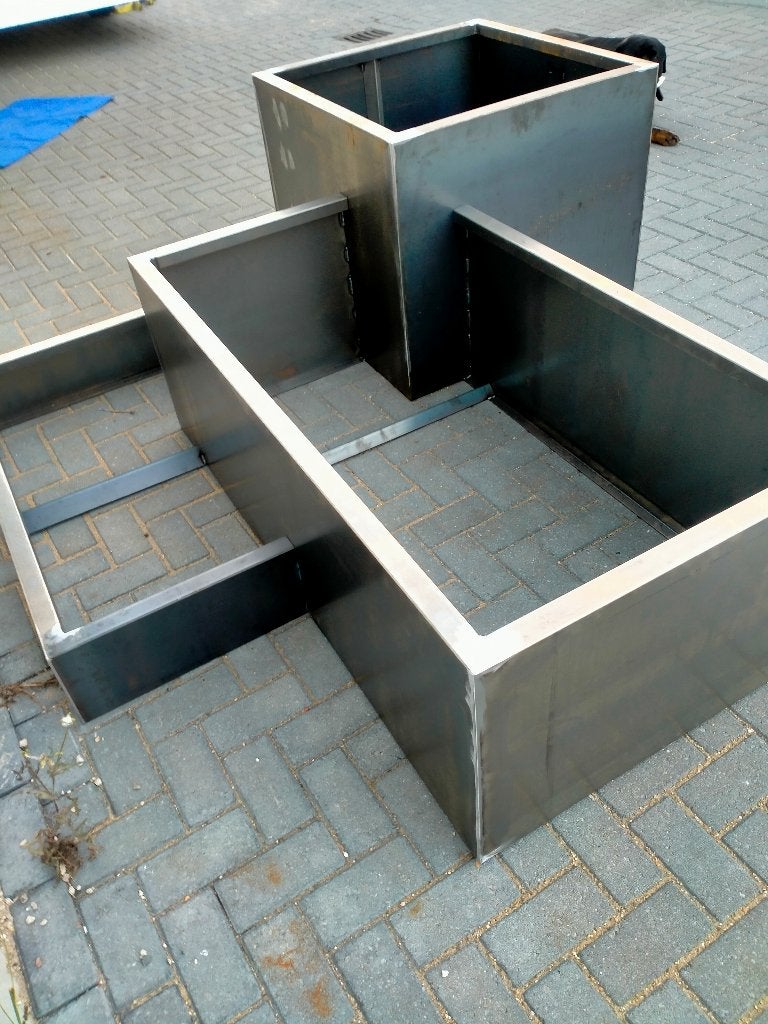 Foto 18 van Cortenstaal bloembakken 200*40*40 €220 ook maatwerk