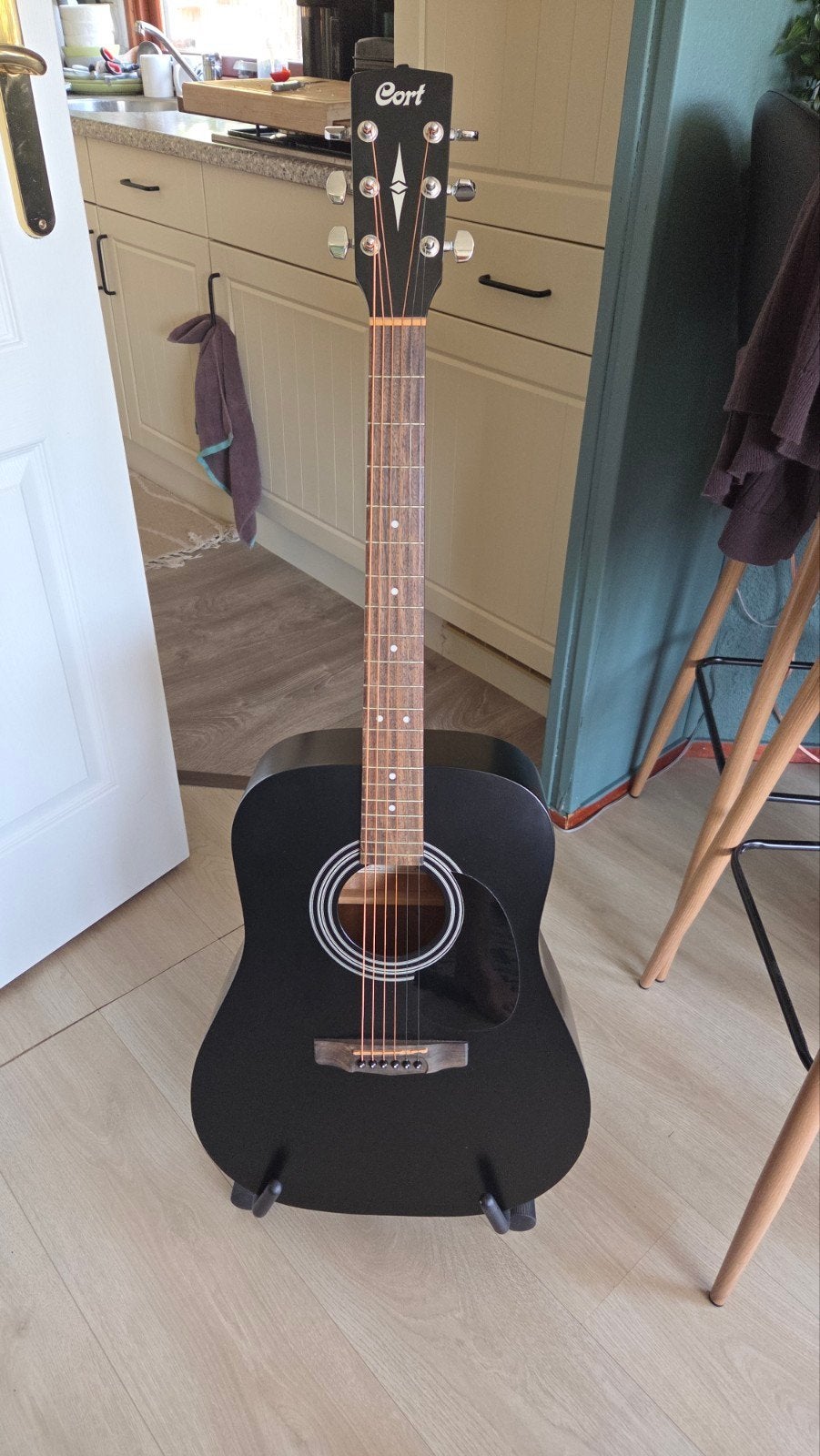 Cort AD810 Akoestische gitaar, complete beginnersset!, Ophalen, Zo goed als nieuw, Western- of Steelstringgitaar