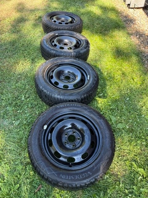 Winterbanden Volkswagen Polo, Ophalen, Gebruikt, 15 inch, Banden en Velgen