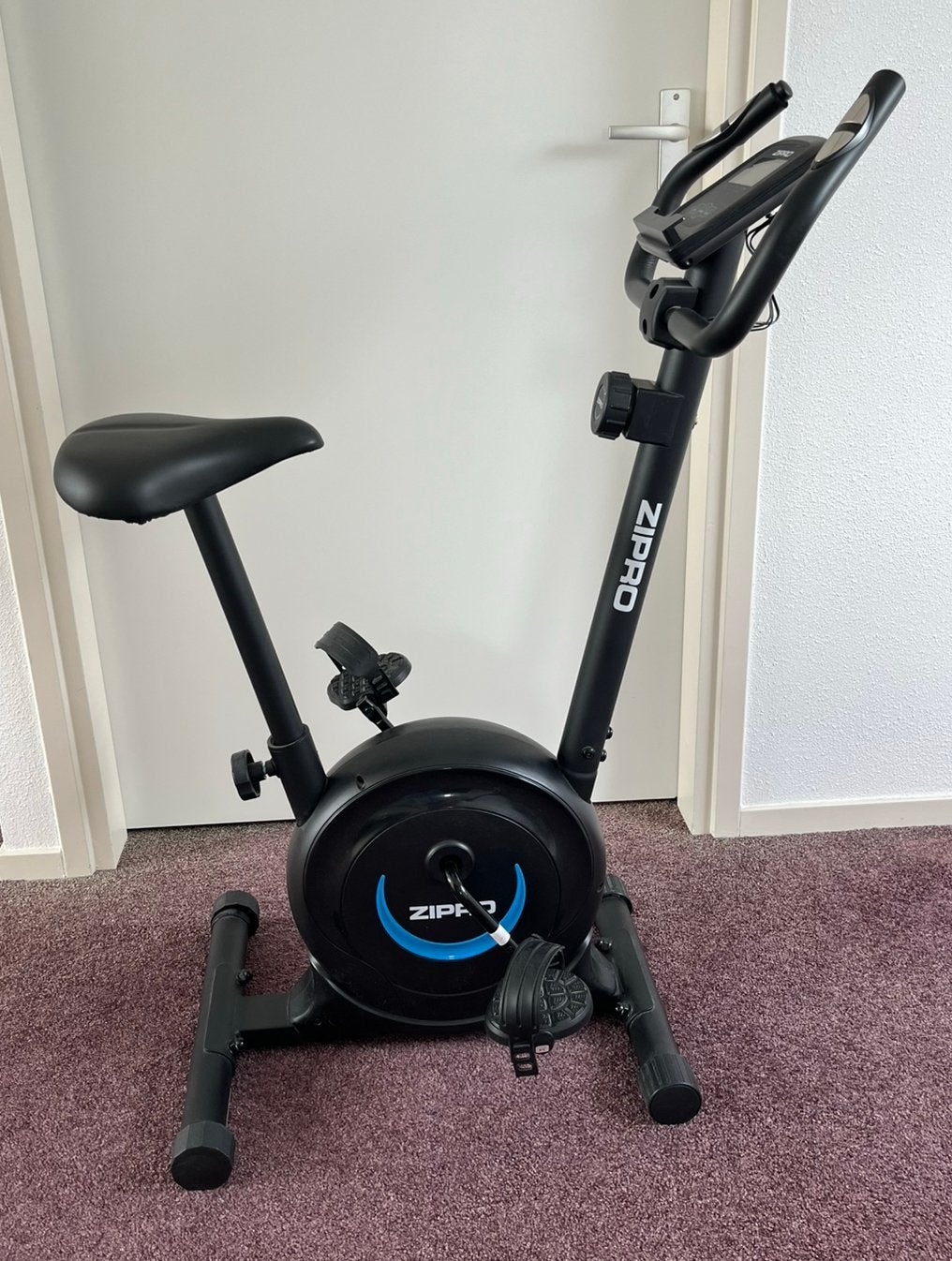 Hometrainer Zipro, Sport en Fitness, Ophalen, Zo goed als nieuw, Hometrainer