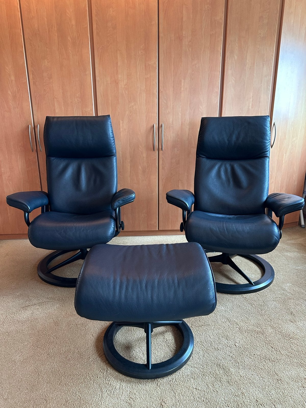 2x Stressless Aura fauteuil (S) + voetenbank - Cori Blue, Huis en Inrichting, Fauteuils, Ophalen, Gebruikt, Klassiek, 75 tot 100 cm