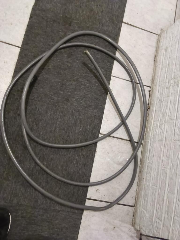 Nieuwe Grondkabel 4x6mm - 5+ meter, Doe-het-zelf en Verbouw, Elektra en Kabels, Ophalen of Verzenden, Nieuw, Kabel of Snoer