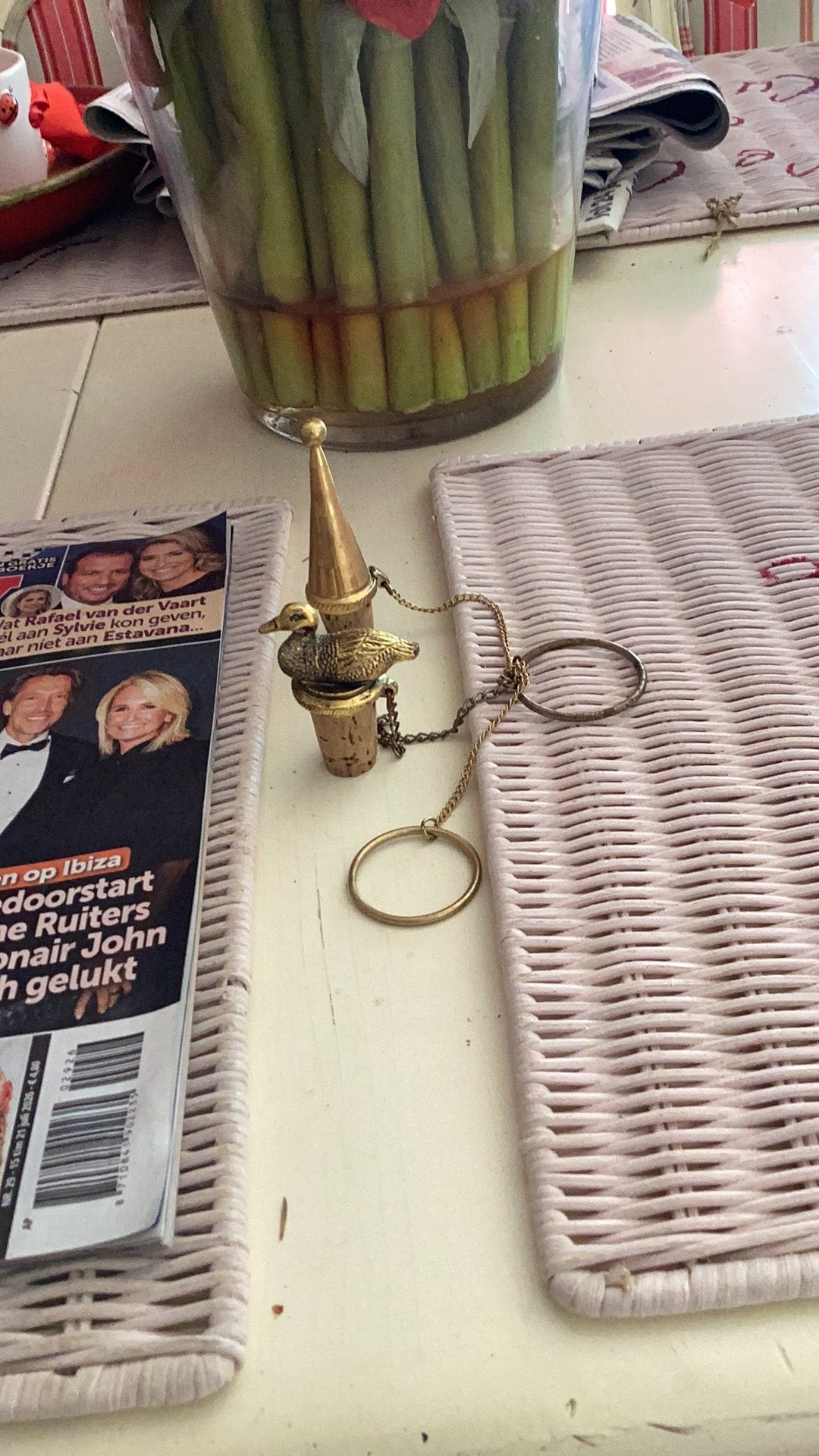 Stop voot wijn fles, Verzenden
