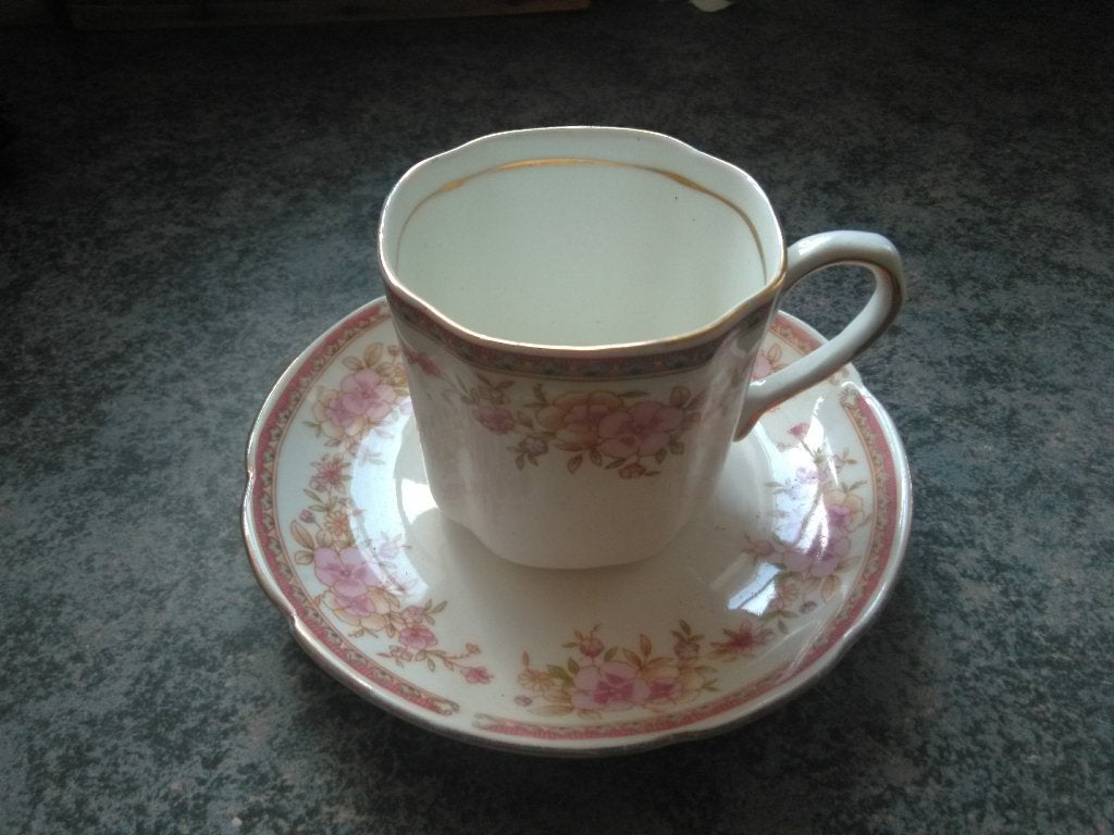 Kop en schotel "BALMORAL CASTLE", Overige merken, Klassiek, Ophalen of Verzenden, Zo goed als nieuw