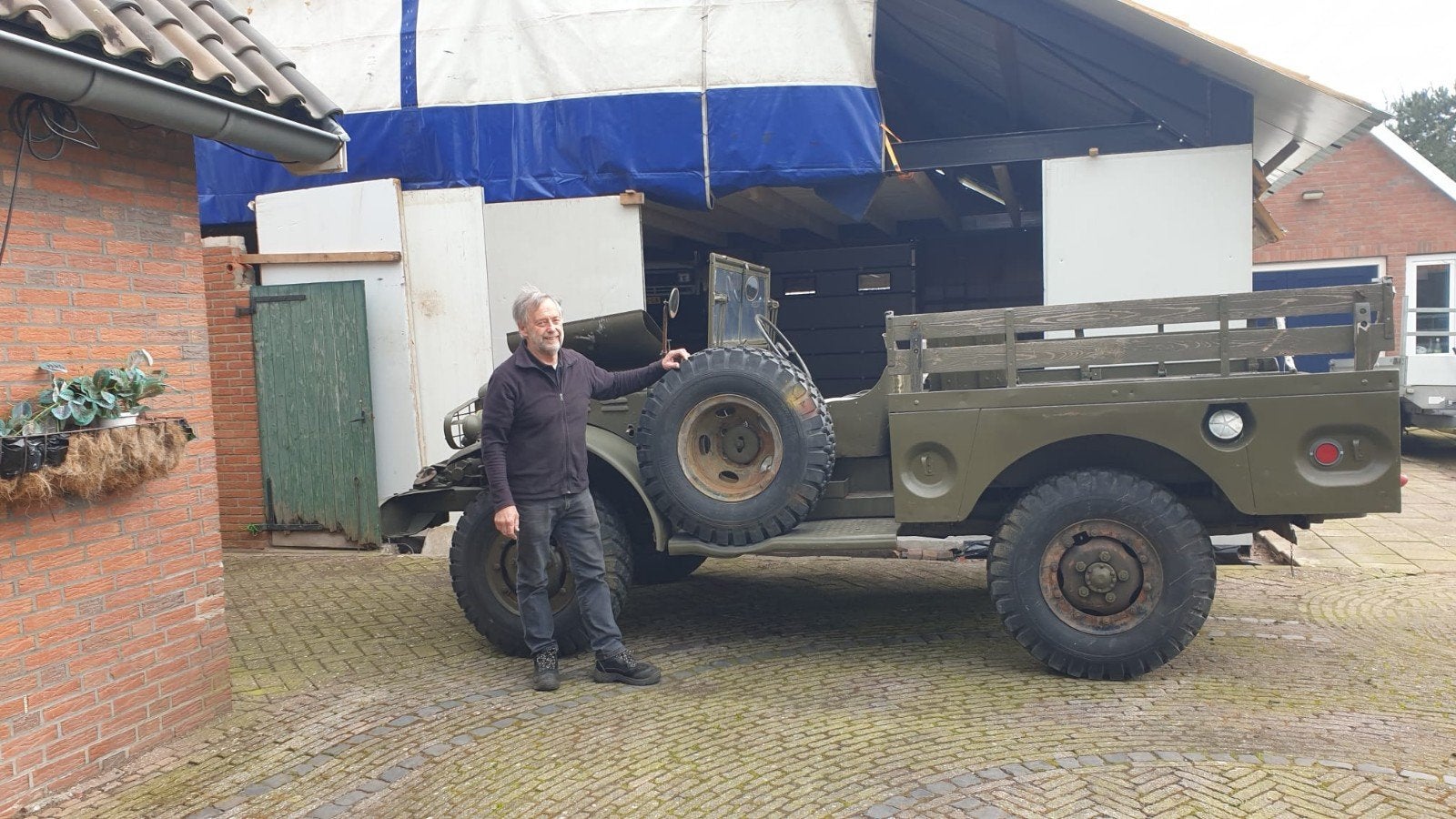 Te koop. Dodge wc52, foto 6