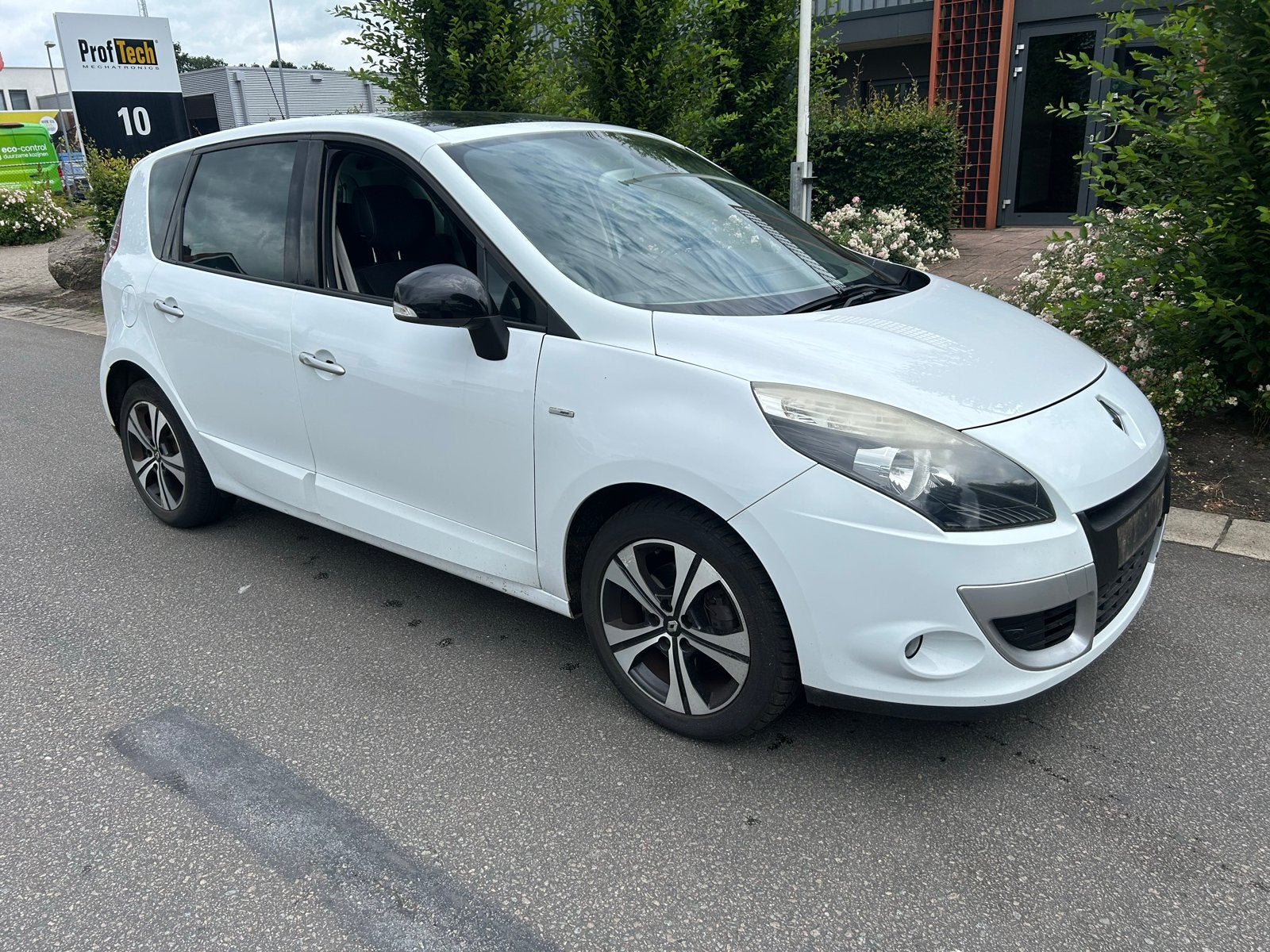 Renault Scénic 1.4 TCE 96KW 2012 Wit, Auto's, Renault, Bedrijf, Scénic, Achteruitrijcamera, Airbags, Airconditioning, Automatische klimaatregeling