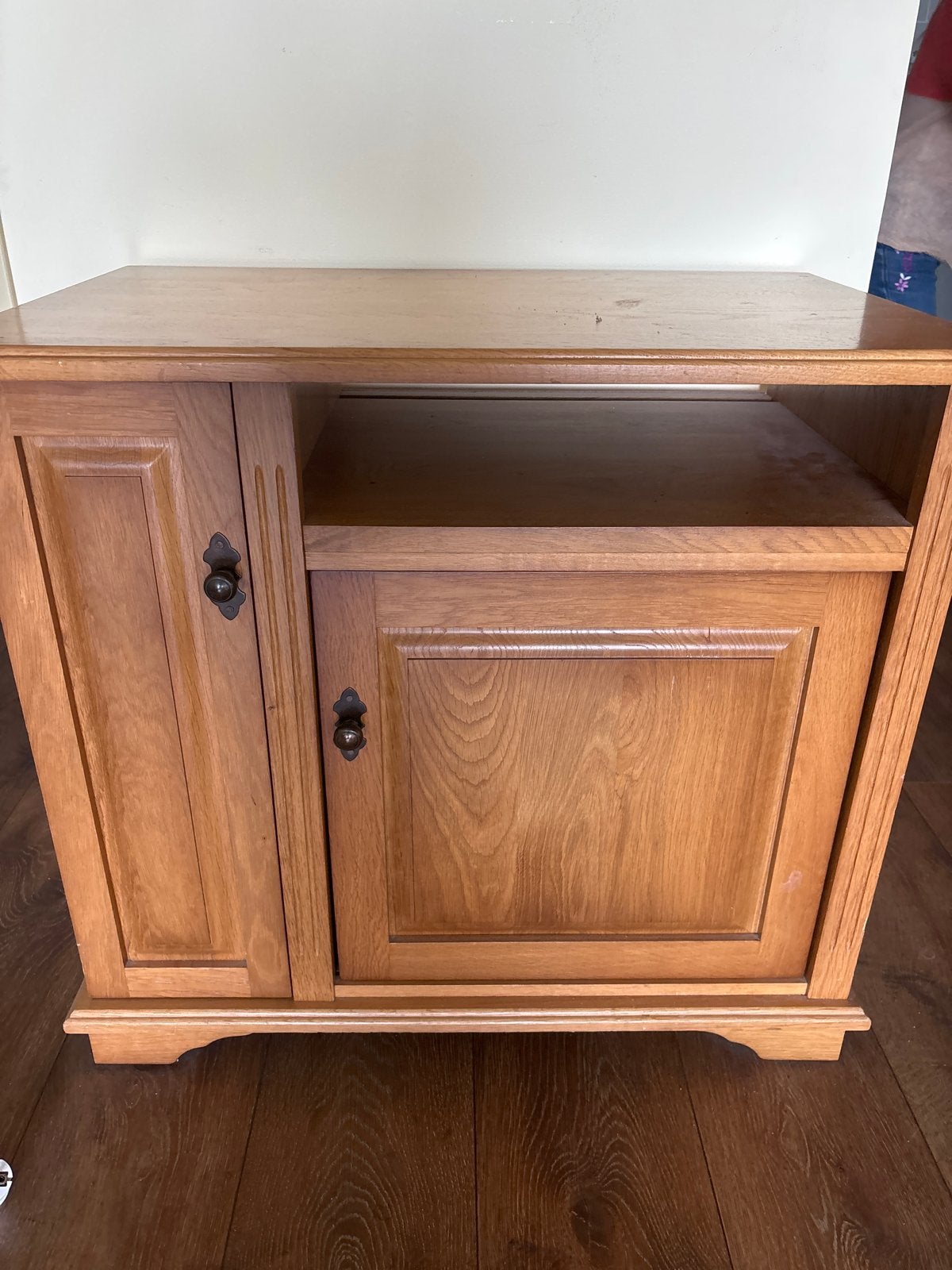 Massief houten kast met opbergruimte, Gebruikt, Minder dan 100 cm, 25 tot 50 cm, Overige houtsoorten