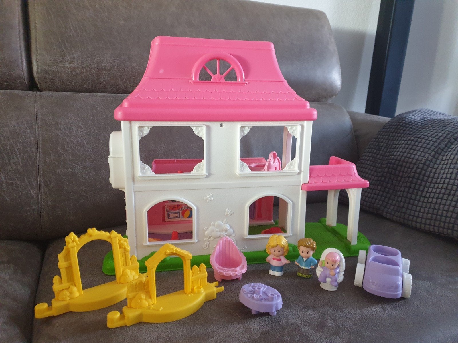Fisher-Price Little People huis met geluid en accessoires, Ophalen of Verzenden, Zo goed als nieuw, Overige typen, Met geluid