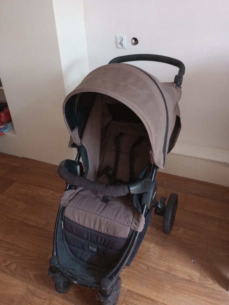 Een wandelwagen van Britax, Kinderen en Baby's, Kinderwagens en Combinaties, Ophalen, Zo goed als nieuw, Kinderwagen, Overige merken