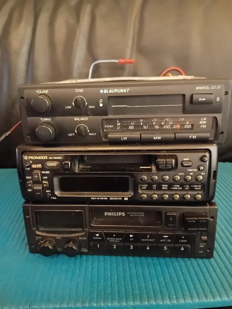 autoradio cassette spelers oldtimers  3 stuks, Auto diversen, Ophalen of Verzenden, Gebruikt