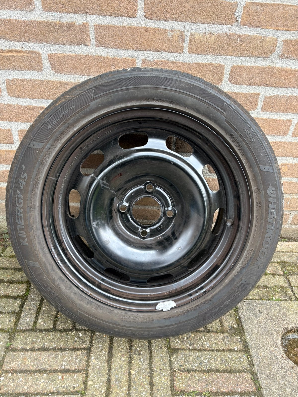 Opel corsa stalen velg goede band, Ophalen, Zo goed als nieuw