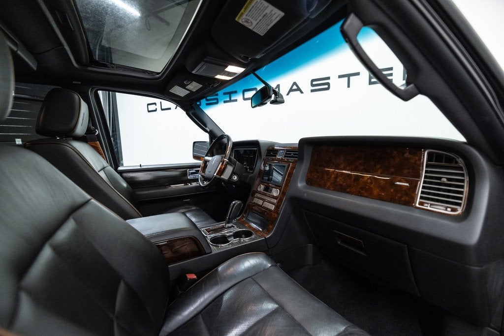 Lincoln Navigator 5.4 Fiscale waarde € 8.000,- (bj 2006), Auto's, Lincoln, Automaat, 450 kg, Zwart, Leder
