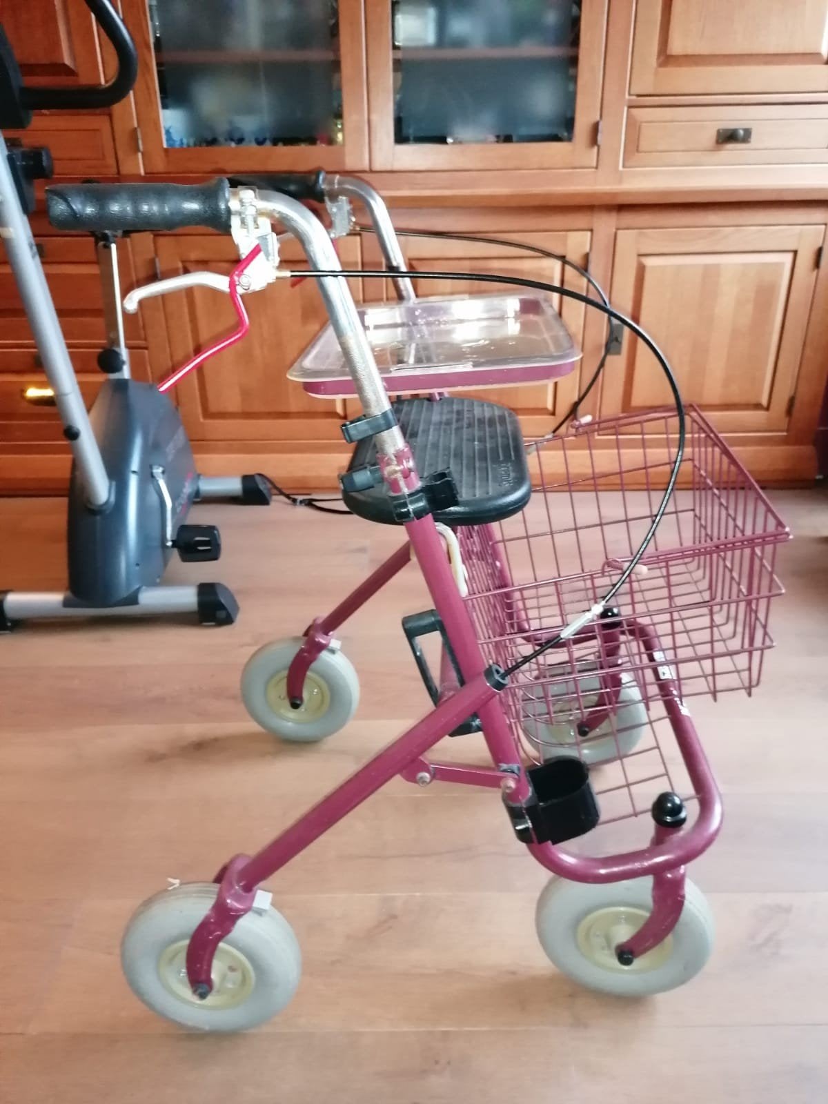 Premis provo rollator met dienblad en mand, Ophalen, Opvouwbaar, Gebruikt