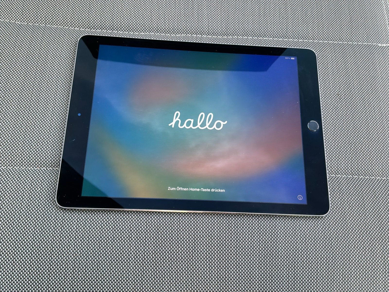 Apple iPad Pro 128GB Wi-Fi Spacegrijs met hoes, 30-01-2018, Computers en Software, Apple iPads, 10 inch, Gebruikt, Aankoopdatum 30-01-2018