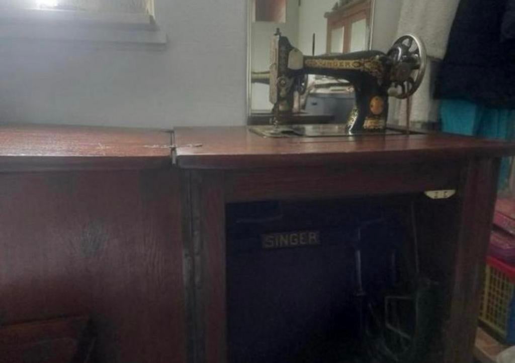 Singer trap naaimachine in kast, Ophalen of Verzenden
