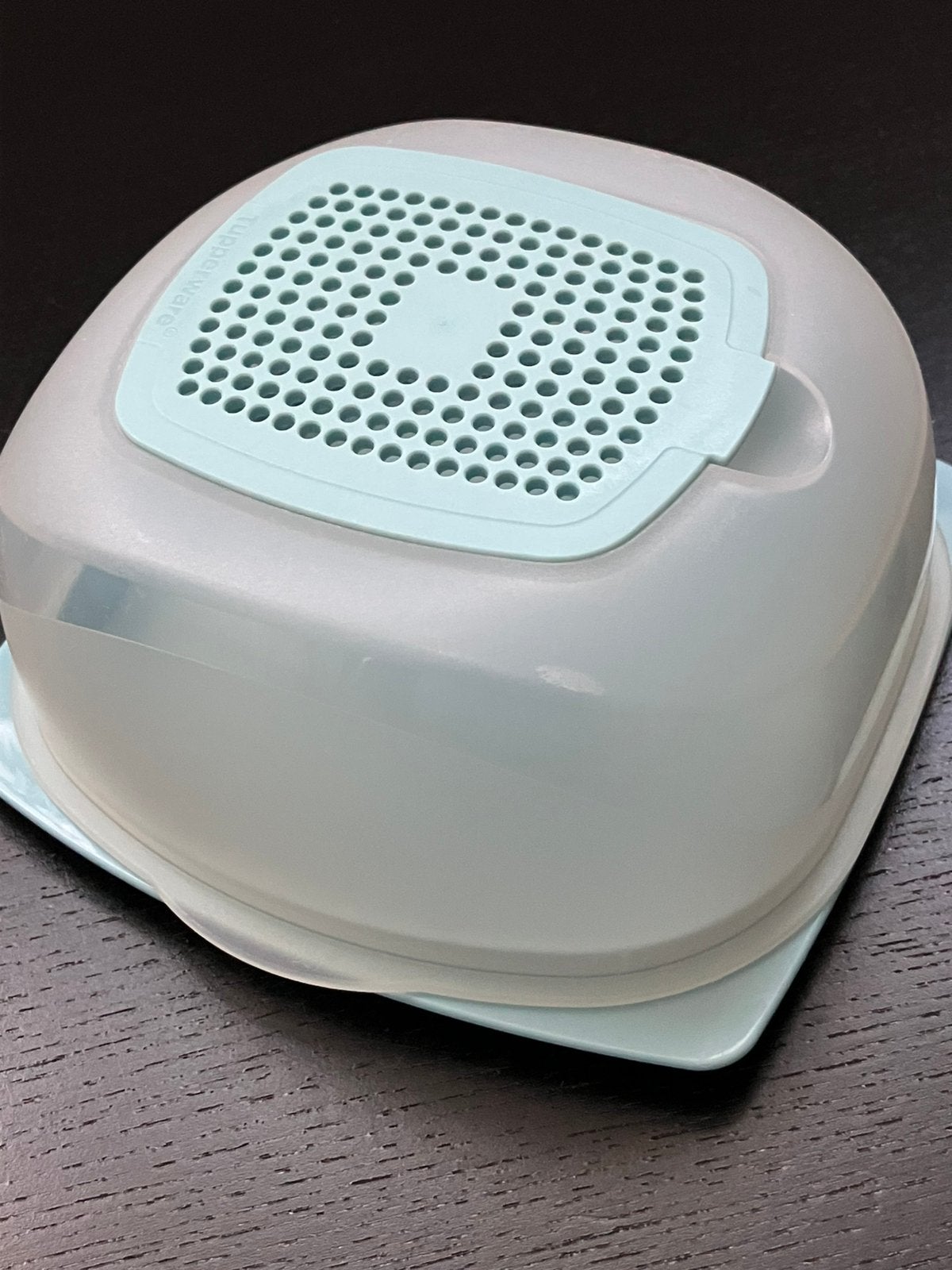 Kleine vierkante lichtblauw kaasdoos Tupperware/z.g.a.n, Bewaardoos, Blauw, Ophalen of Verzenden, Zo goed als nieuw