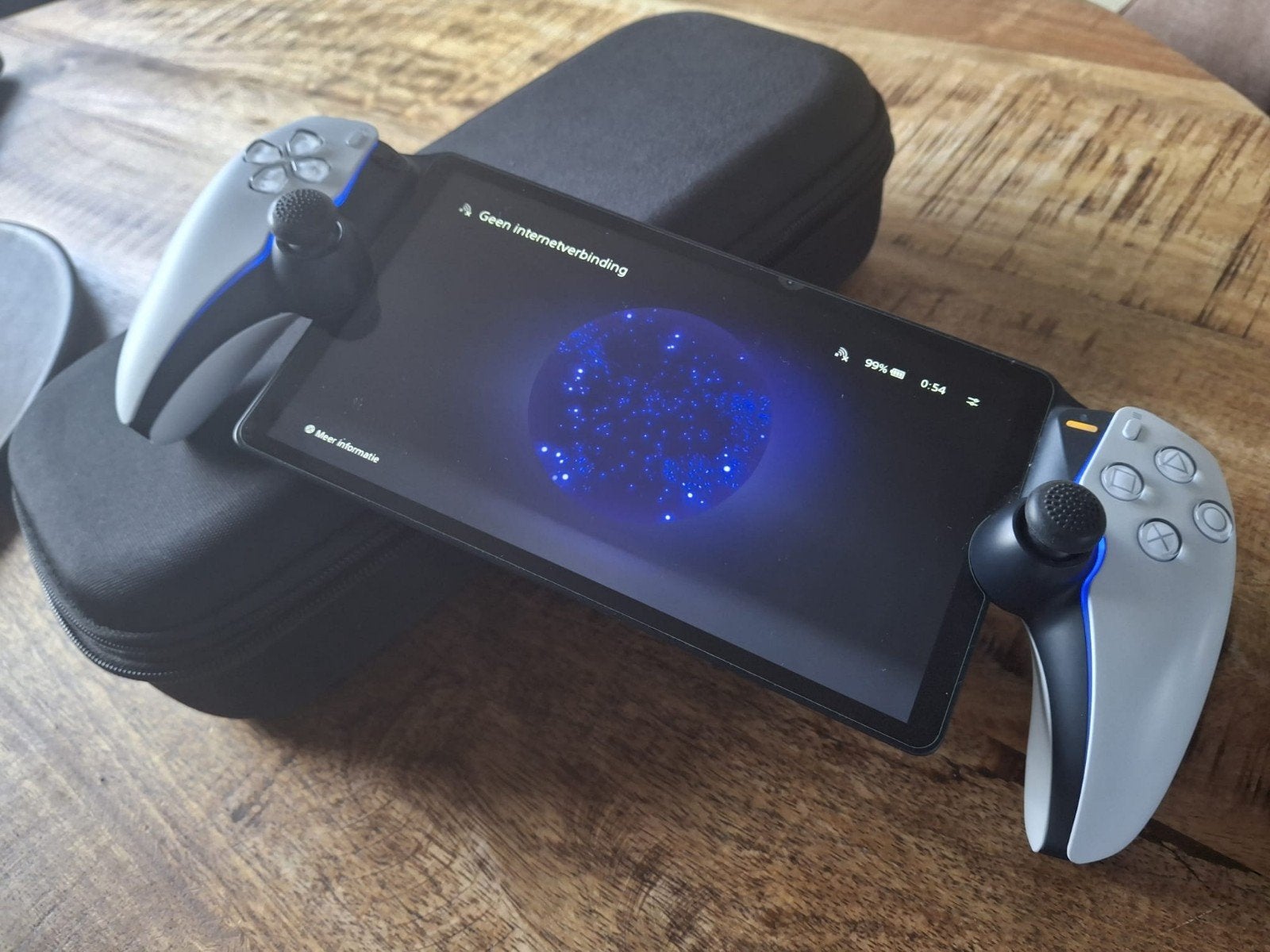 Sony PlayStation Portal + Stevige Beschermhoes 1x gebruikt