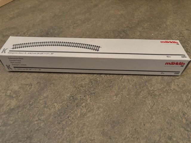 Marklin 2251 gebogen rails R=618,5 mm - 1/1 =30 gr, Ophalen, Wisselstroom, Nieuw, Rails