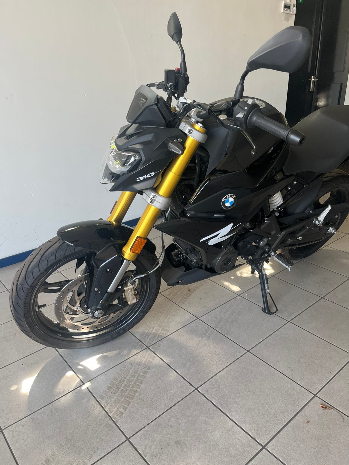 BMW G 310 R - Zo goed als nieuw, slechts 348 km!, Motoren, Occasion, Particulier, Minimaal motorrijbewijs A2, ABS