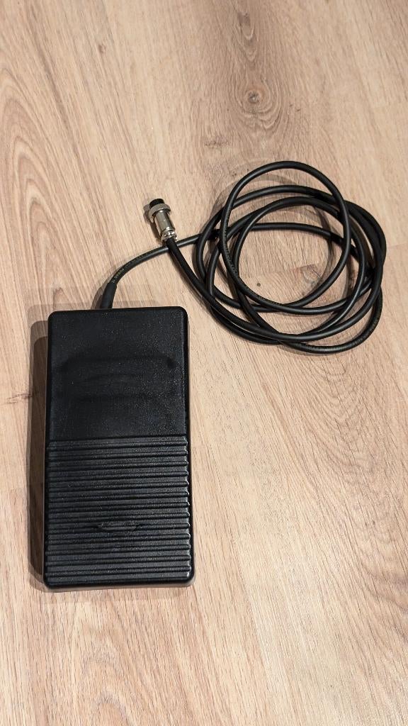 MARQUARDT 2410.0401 pedaalschakelaar 250 V/AC 6 A, Ophalen of Verzenden