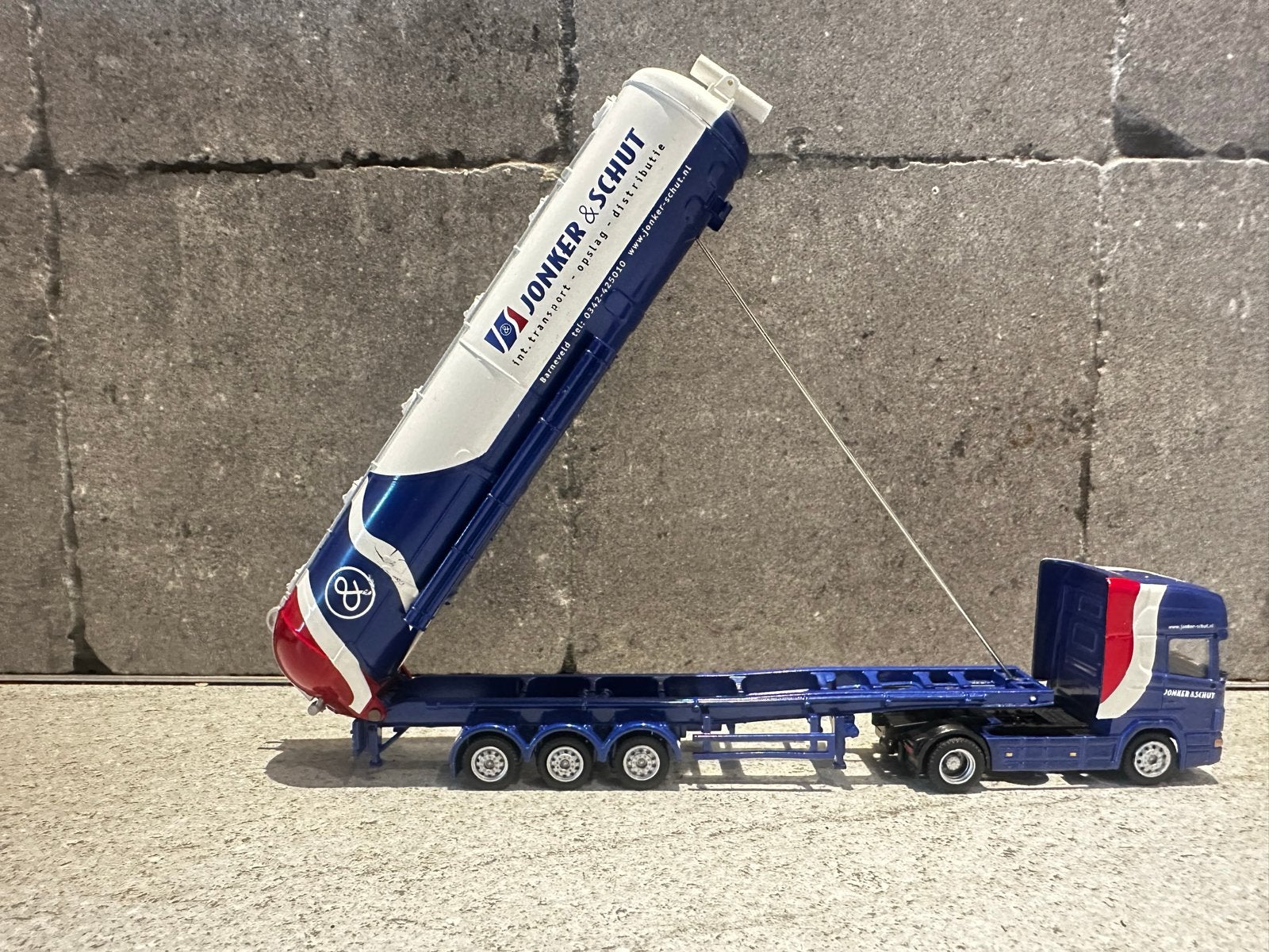 Modelvrachtwagen Jonker & Schut met kieptrailer, Overige merken, 1:32 tot 1:50, Ophalen of Verzenden, Zo goed als nieuw