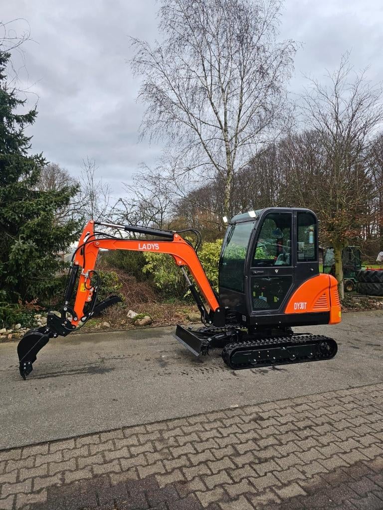 Ladys DY30T minigraver, graafmachine, minikraan, Nieuw, Zakelijke goederen, Machines en Bouw | Kranen en Graafmachines, Graafmachine