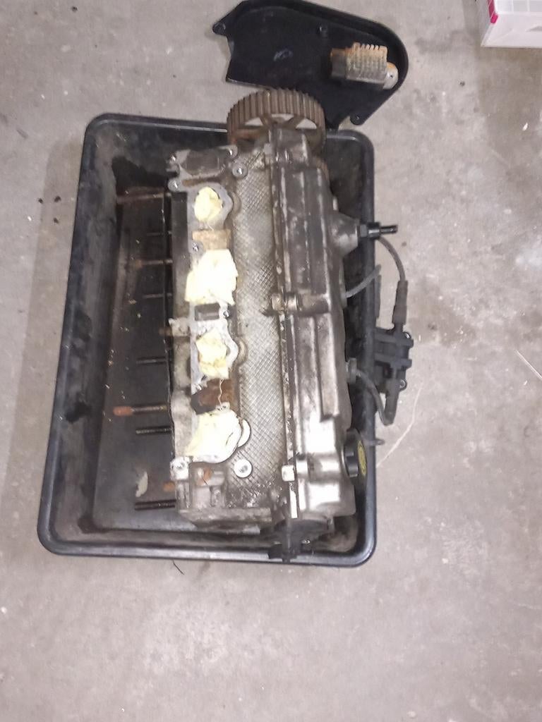 Cilinderblok Chrysler Voyager 2.4 (1998-2005) - 185.000 km, Ophalen