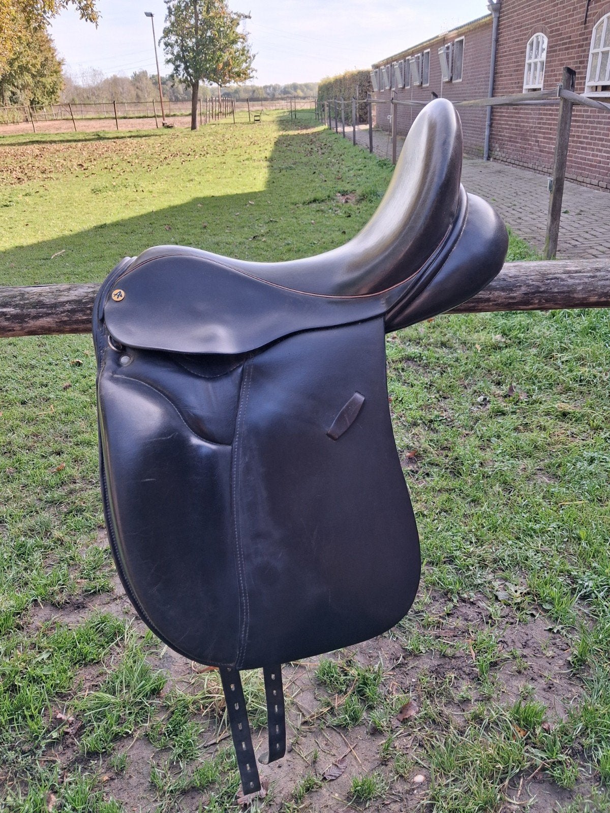 Anatomica Orion 18 inch, Anatomica, Gebruikt, Dressuur, Kniewrongen
