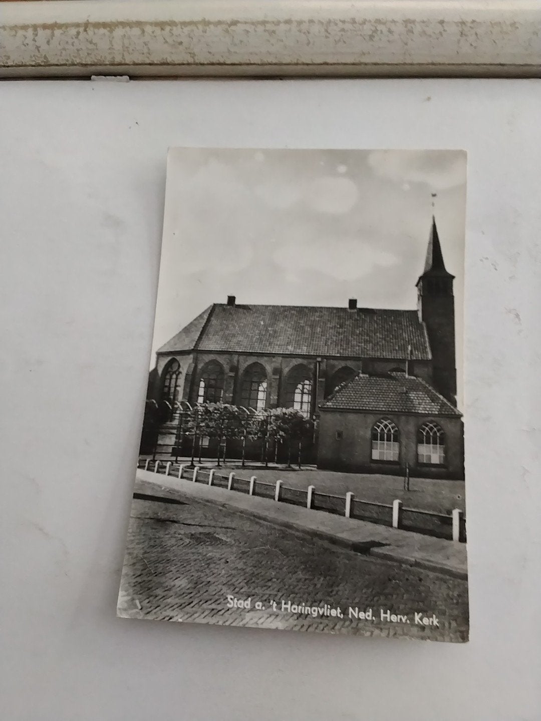 Ansichtkaart Stad aan 't Haringvliet, Ned. Herv. Kerk, Ophalen of Verzenden, 1940 tot 1960, Gelopen, Zuid-Holland