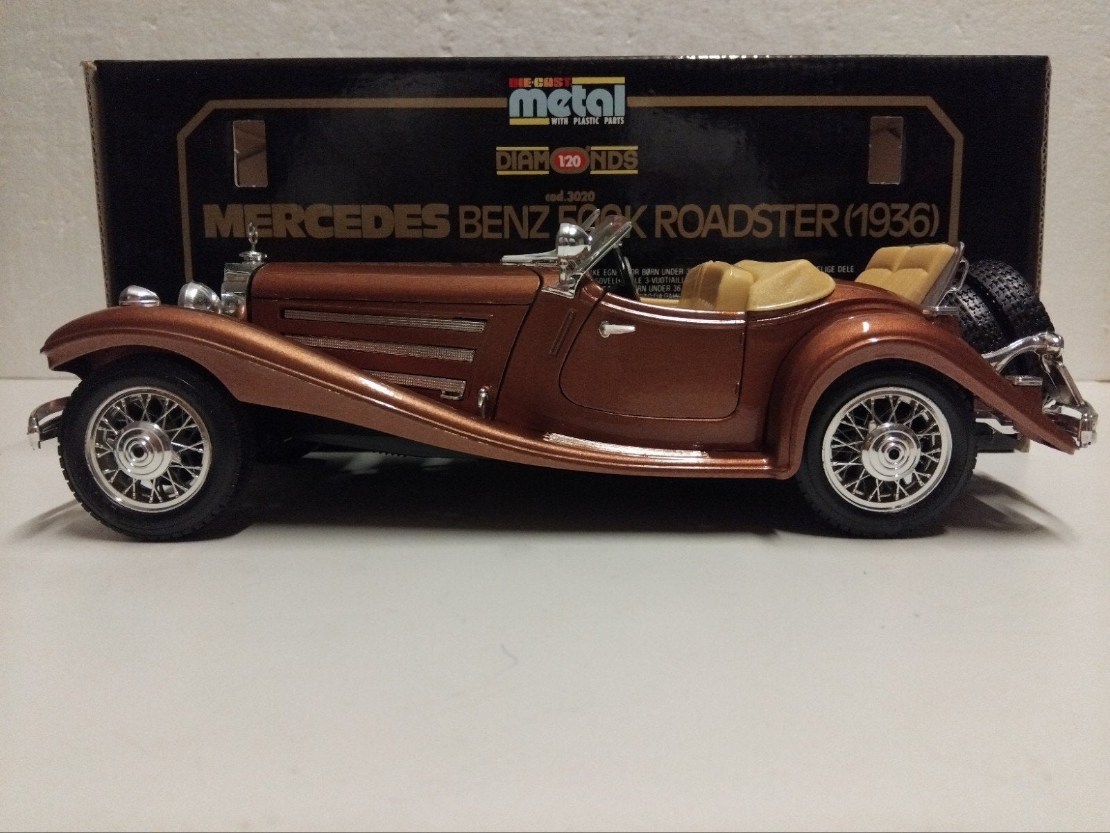 Mercedes Benz 500 K Roadster brons metallic Bburago 1:18 KRD, Ophalen of Verzenden, Zo goed als nieuw, Auto, Overige merken