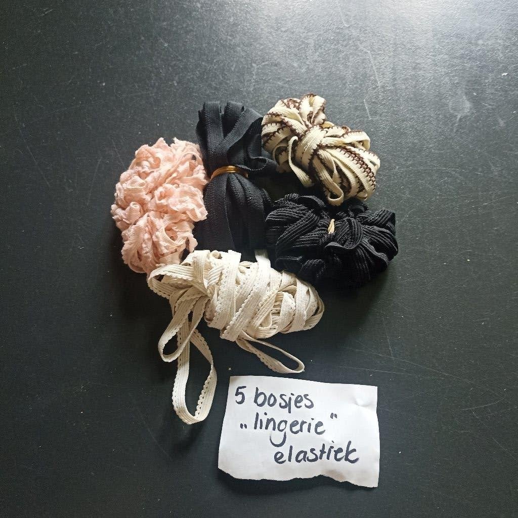 Partij van 5 bosjes lingerie elastiek, div. soorten kleuren, Ophalen of Verzenden, Nieuw, Lint, Band of Elastiek