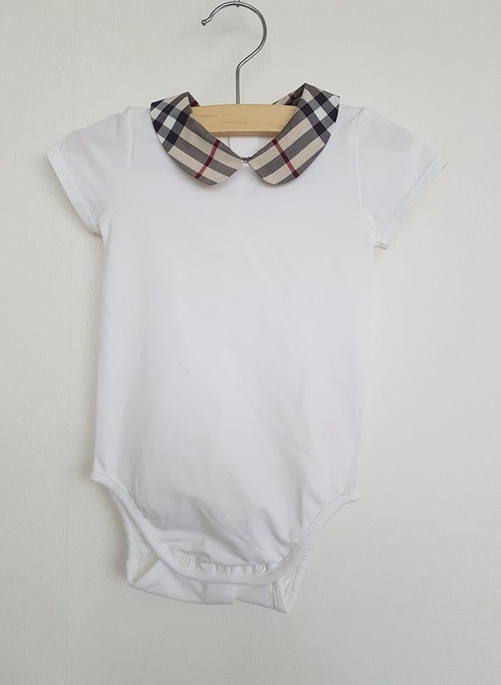 Burberry Baby romper met rond kraagje 68, Ophalen of Verzenden, Nieuw, Jongetje of Meisje, Pakje