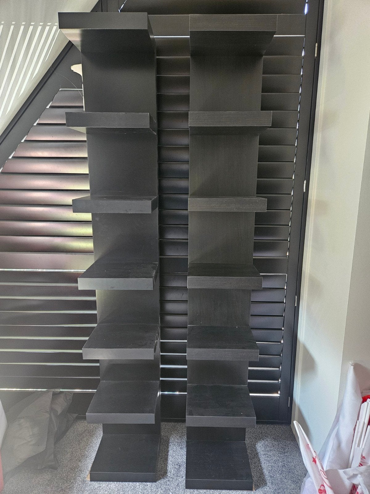 Wandkasten / Schoenenkasten / Pettenkasten, Ophalen, 25 tot 50 cm, Minder dan 150 cm, 150 tot 200 cm