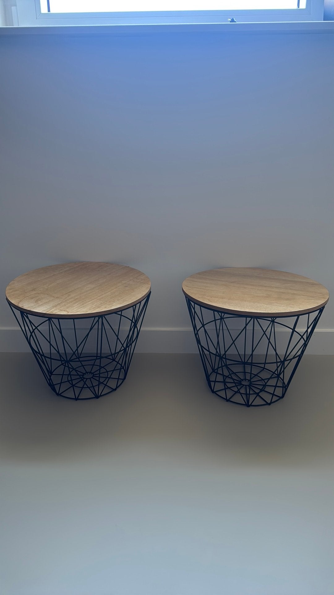 Gratis bijzettafel / kleedjesmand 2 x, Huis en Inrichting, Woonaccessoires | Schalen en Manden, Ophalen, Mand, Rond, Zo goed als nieuw