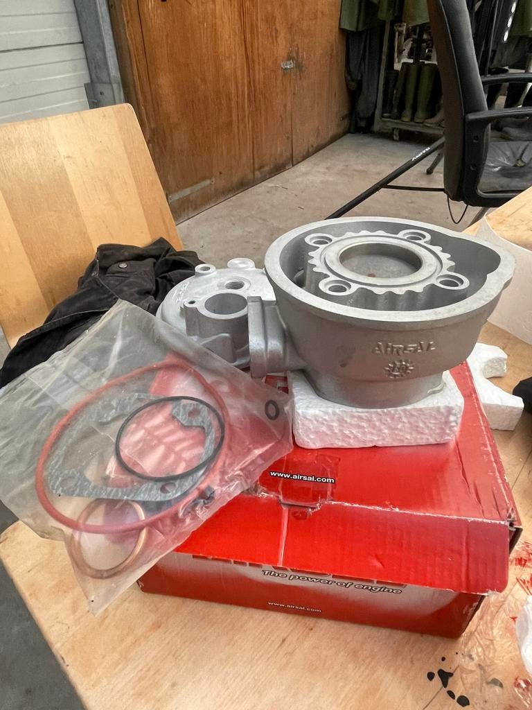 NIEUWE kymco dink lc 50cc cilinder kit airal, Ophalen of Verzenden, Nieuw, Cilinder